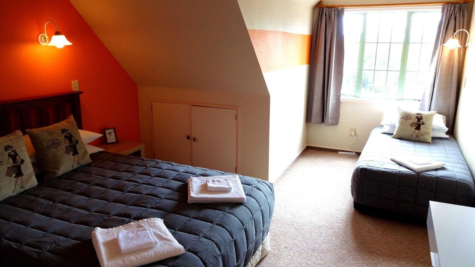 Rotorua Coachman Spa Motel Rum bild